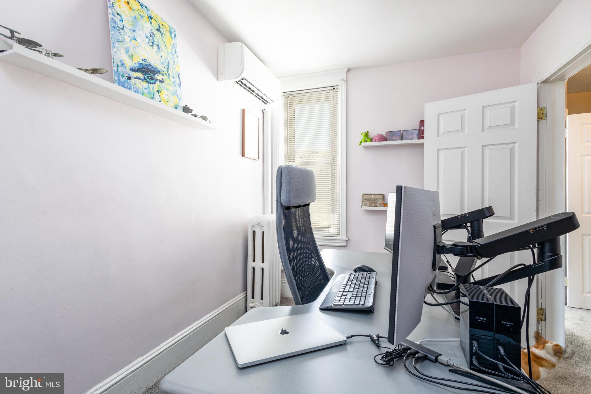 2632 E VENANGO STREET