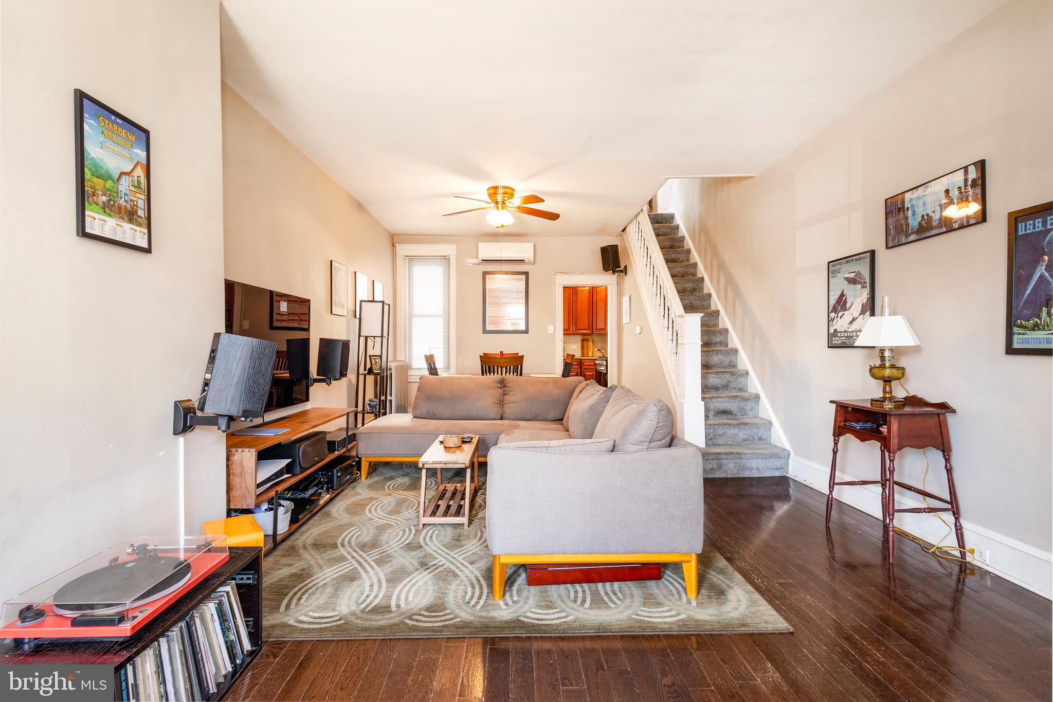 2632 E VENANGO STREET