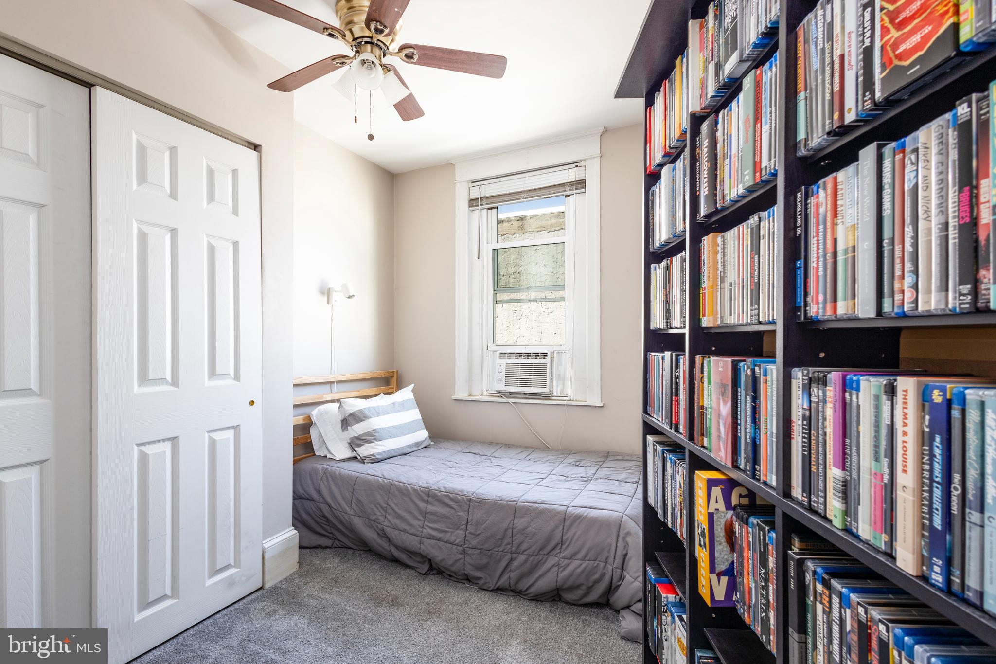 2632 E VENANGO STREET