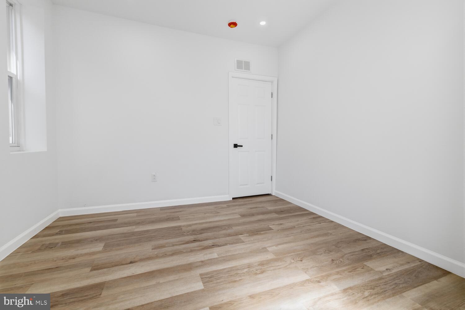 5722 HADFIELD STREET