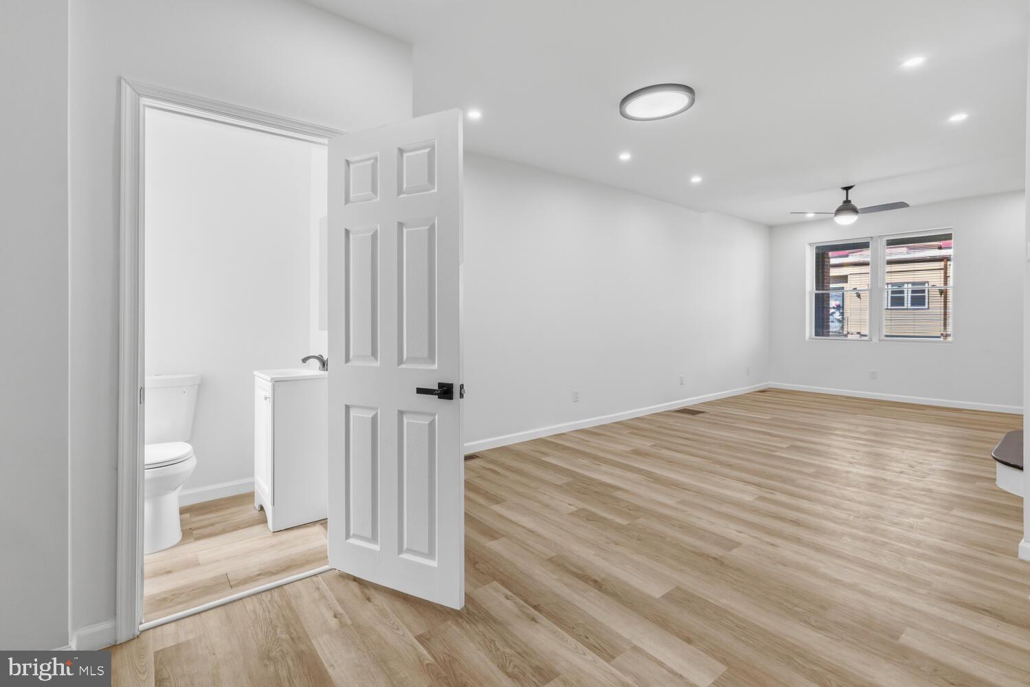 5722 HADFIELD STREET