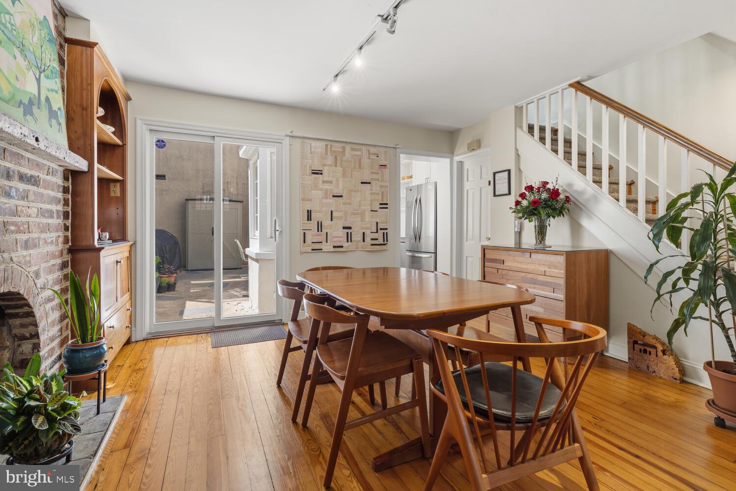 804-6 LOMBARD STREET