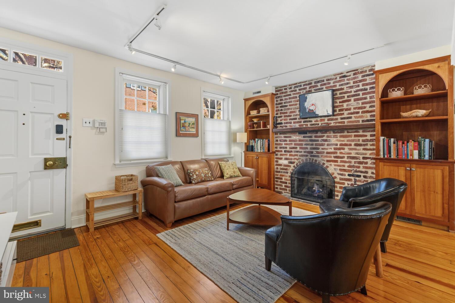 804-6 LOMBARD STREET