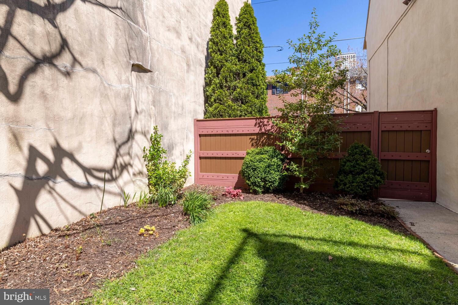 804-6 LOMBARD STREET