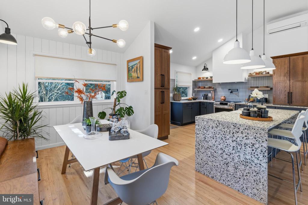323 E GOWEN AVENUE