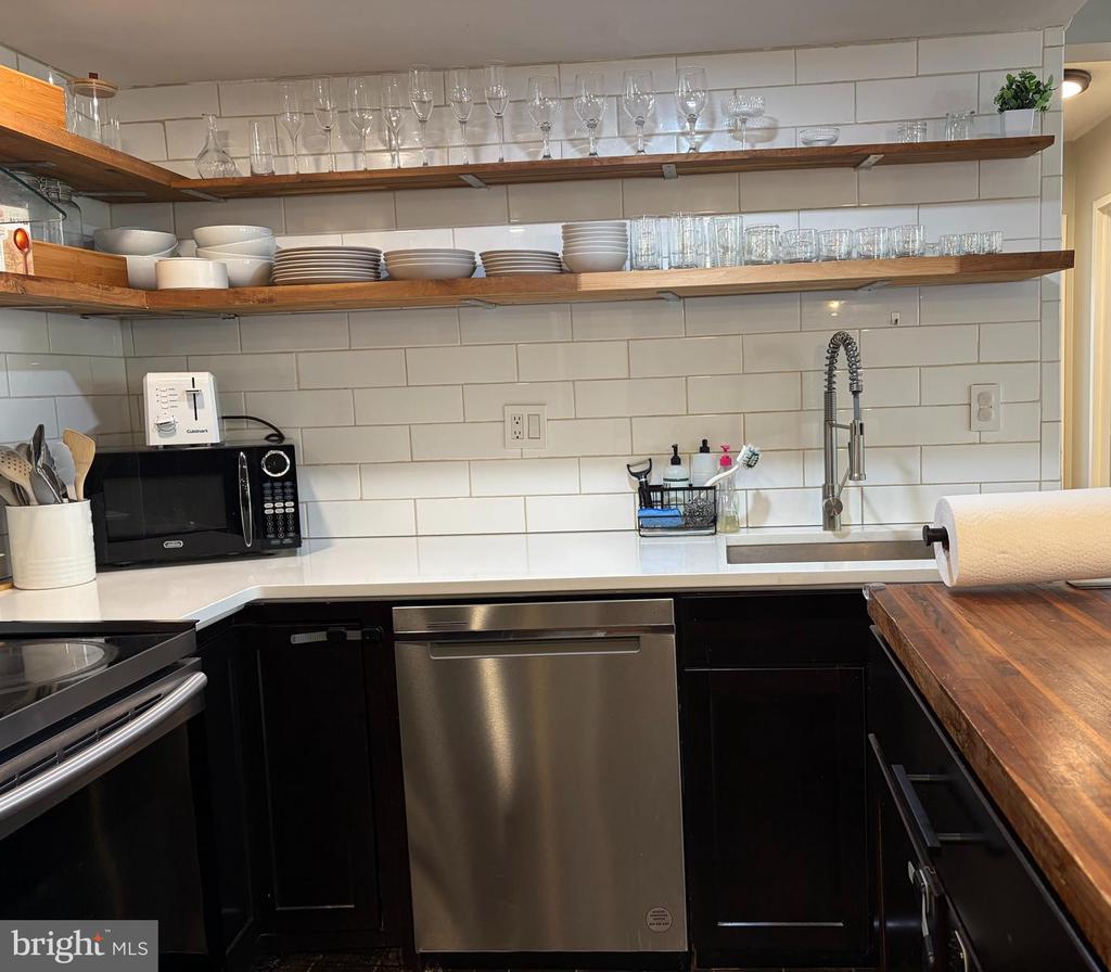 2001 HAMILTON STREET Unit: 429
