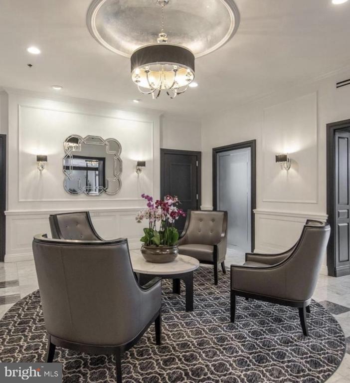 2001 HAMILTON STREET Unit: 429
