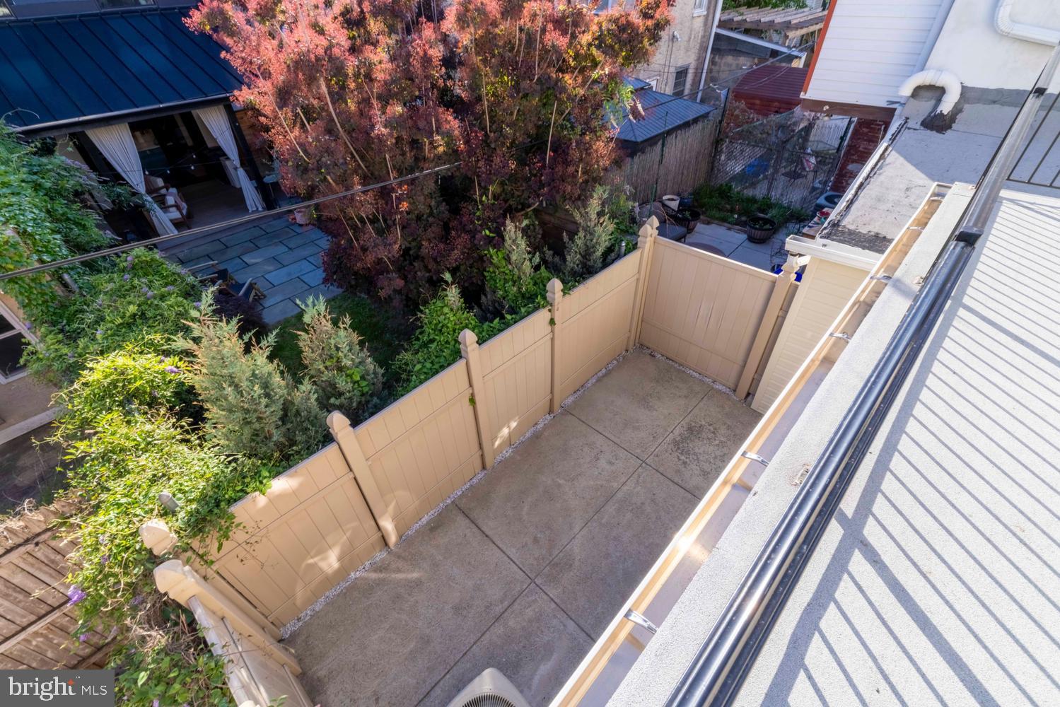 2344 E BOSTON