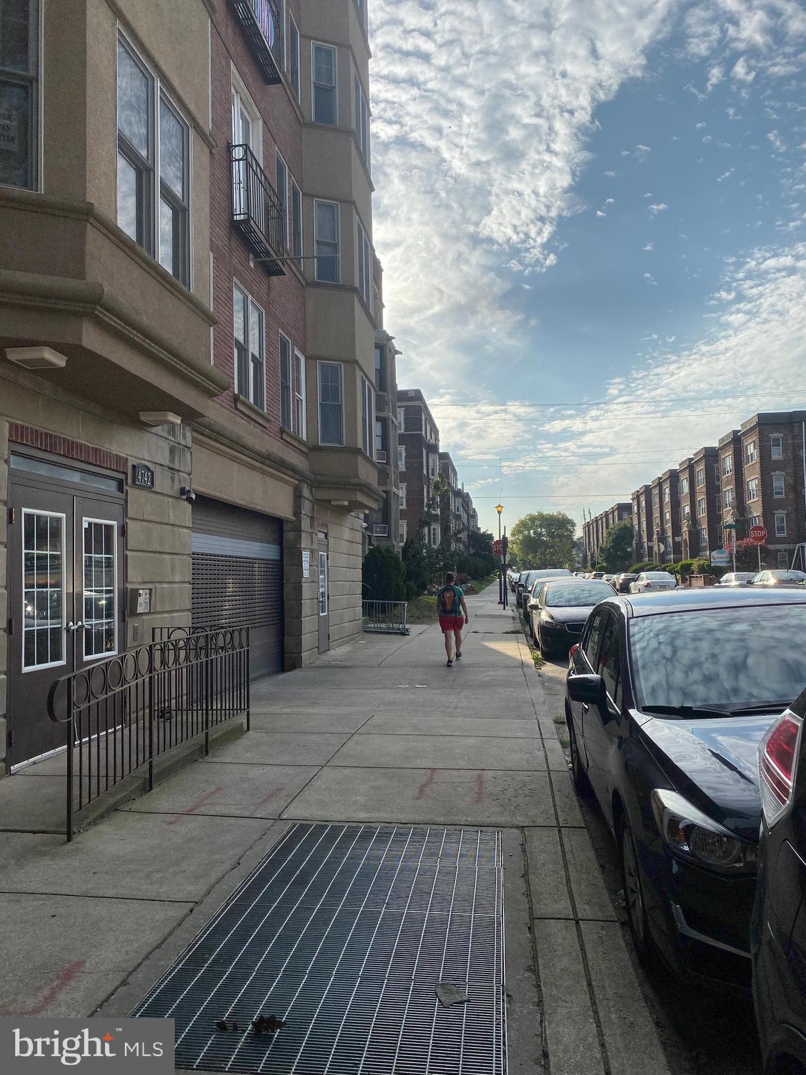 4742 PINE STREET 202