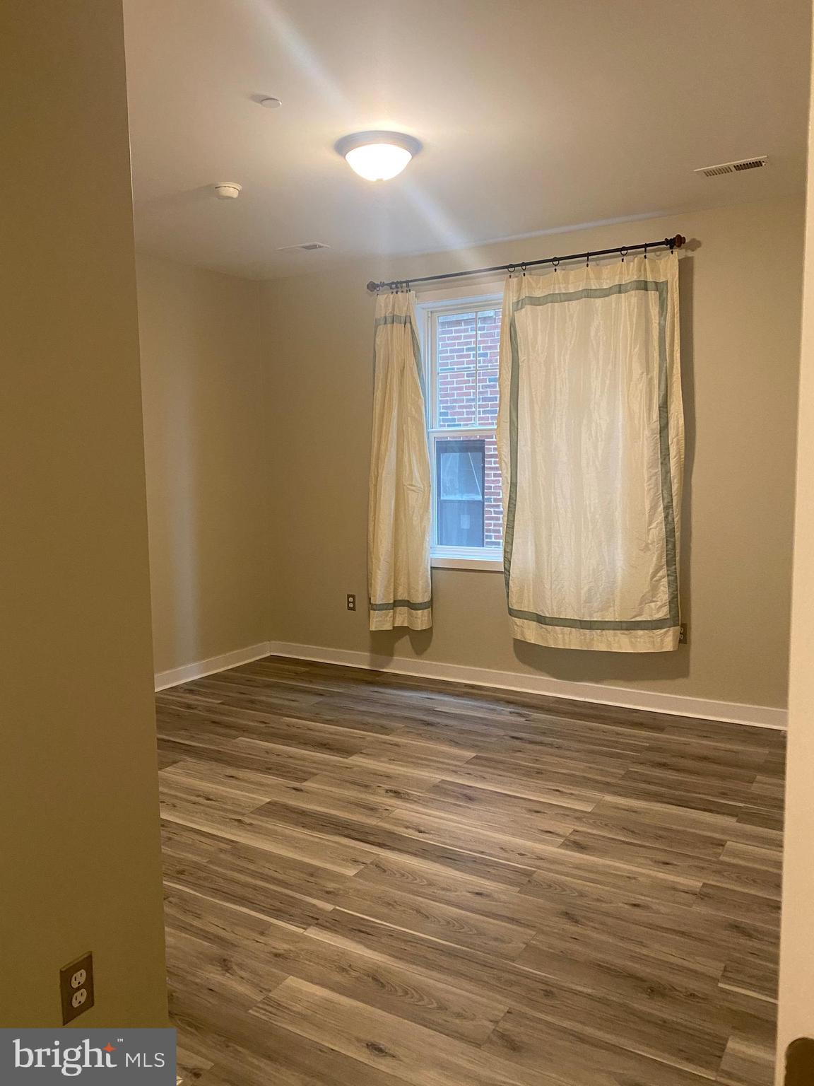 4742 PINE STREET 202