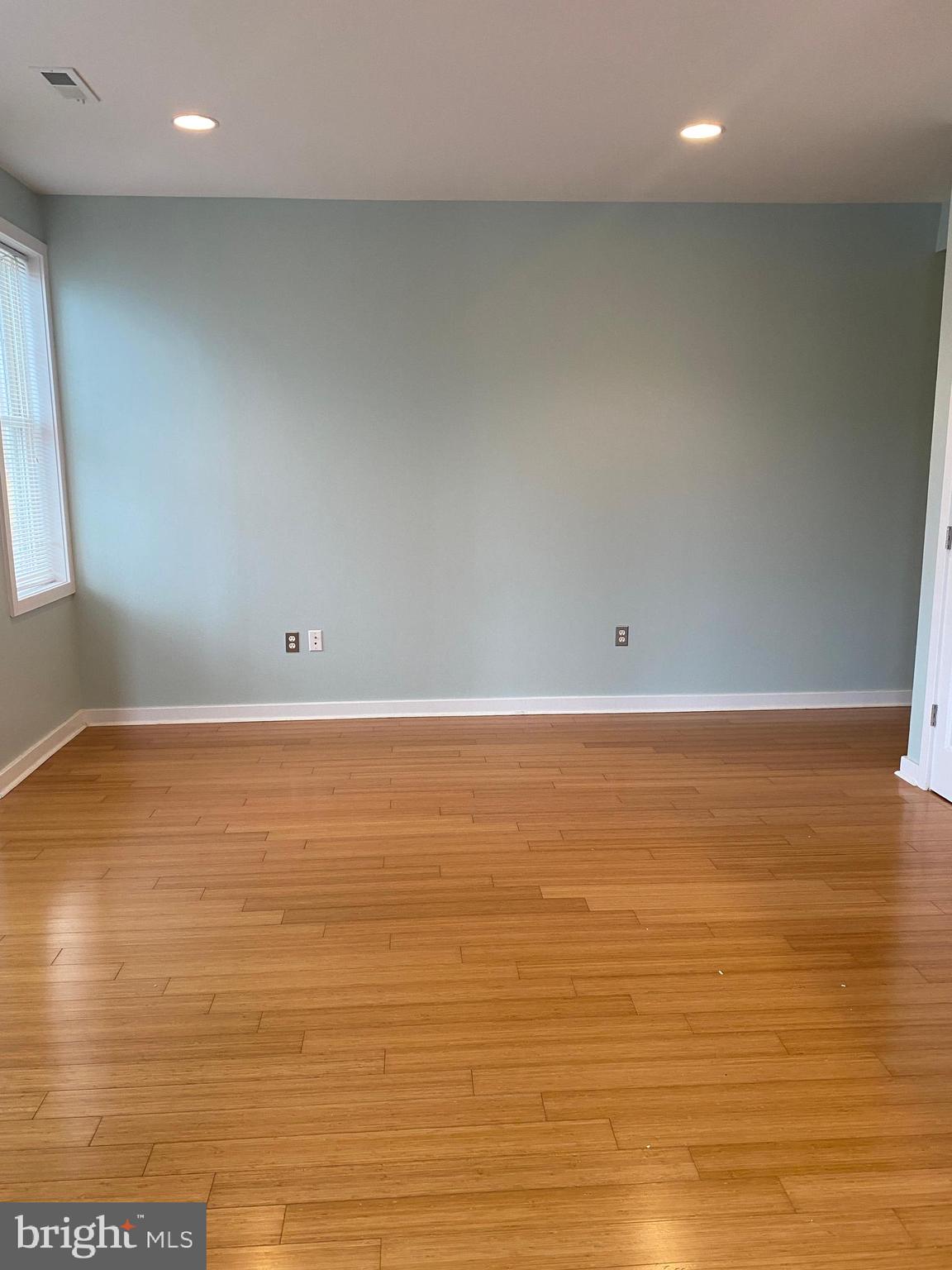 4742 PINE STREET 202