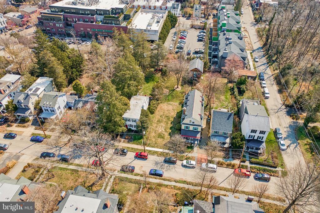 42 W SOUTHAMPTON AVENUE