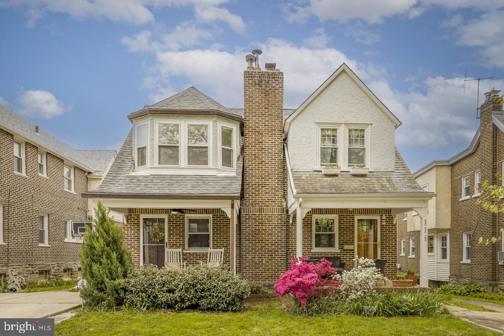 338 E ALLENS LANE