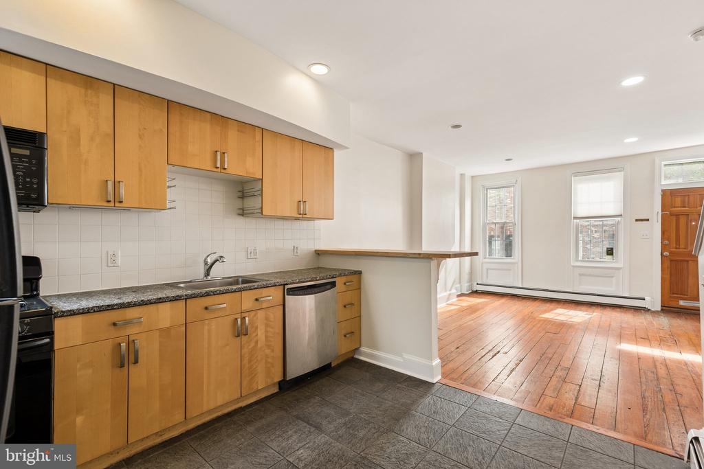 714 S 18TH STREET