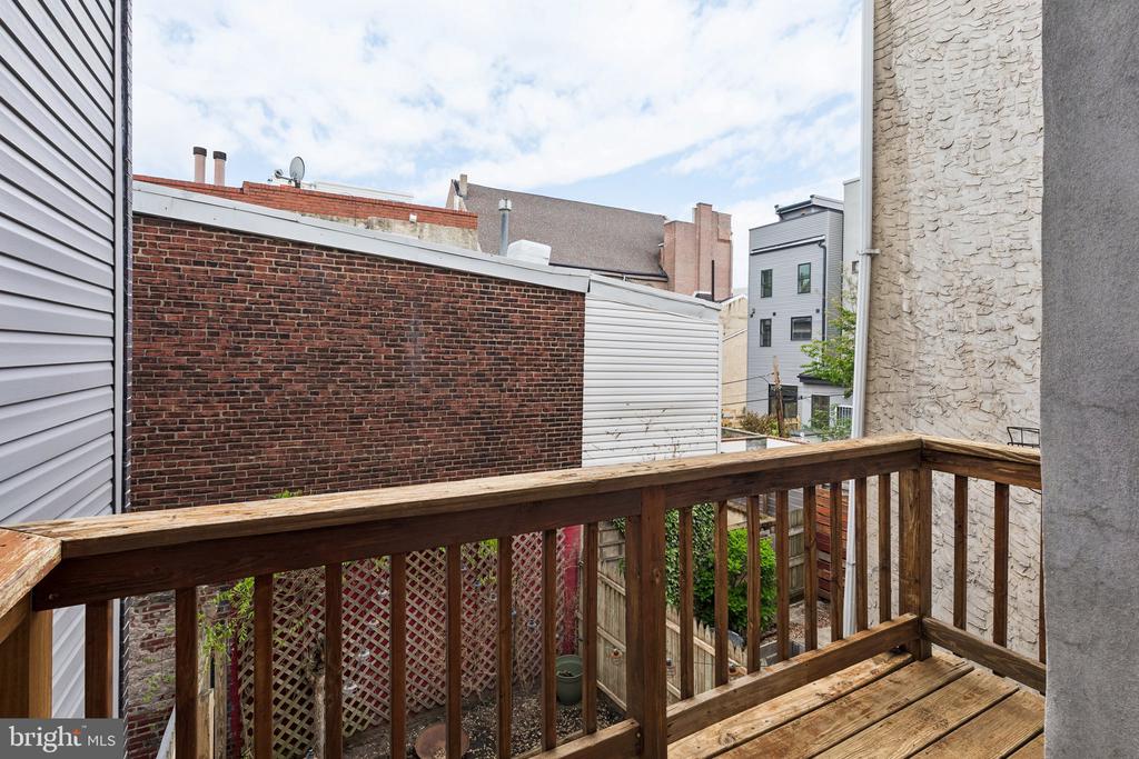 714 S 18TH STREET