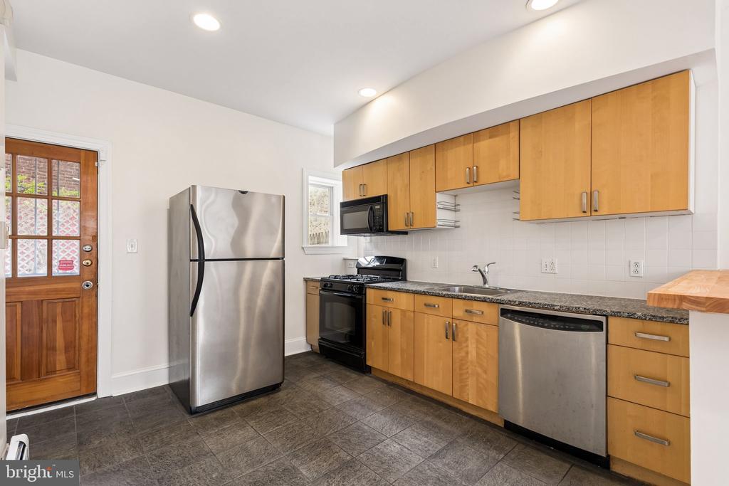 714 S 18TH STREET