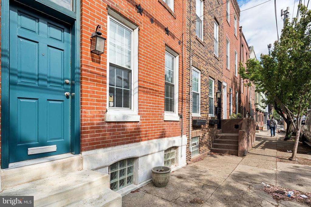 714 S 18TH STREET