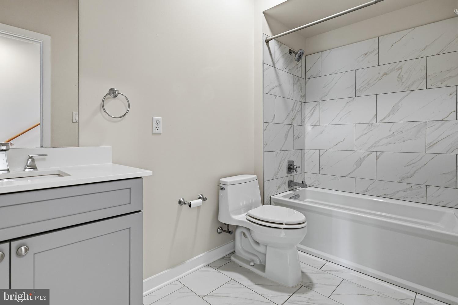 7006 PIPERS GLEN WAY