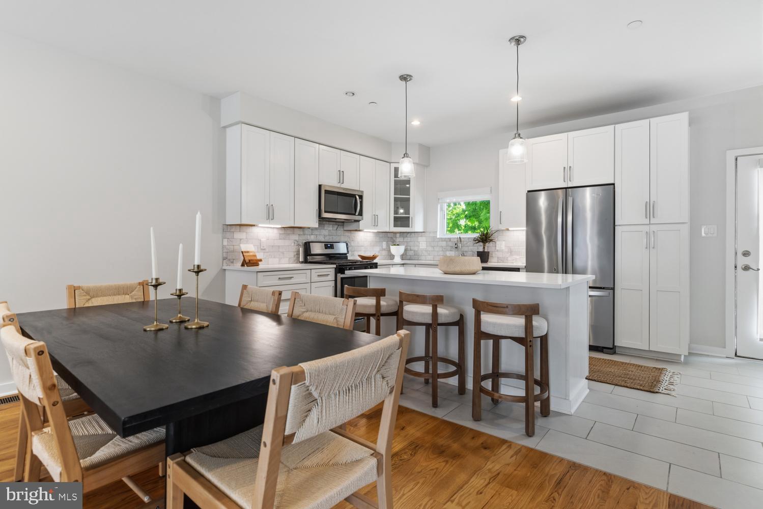 7006 PIPERS GLEN WAY