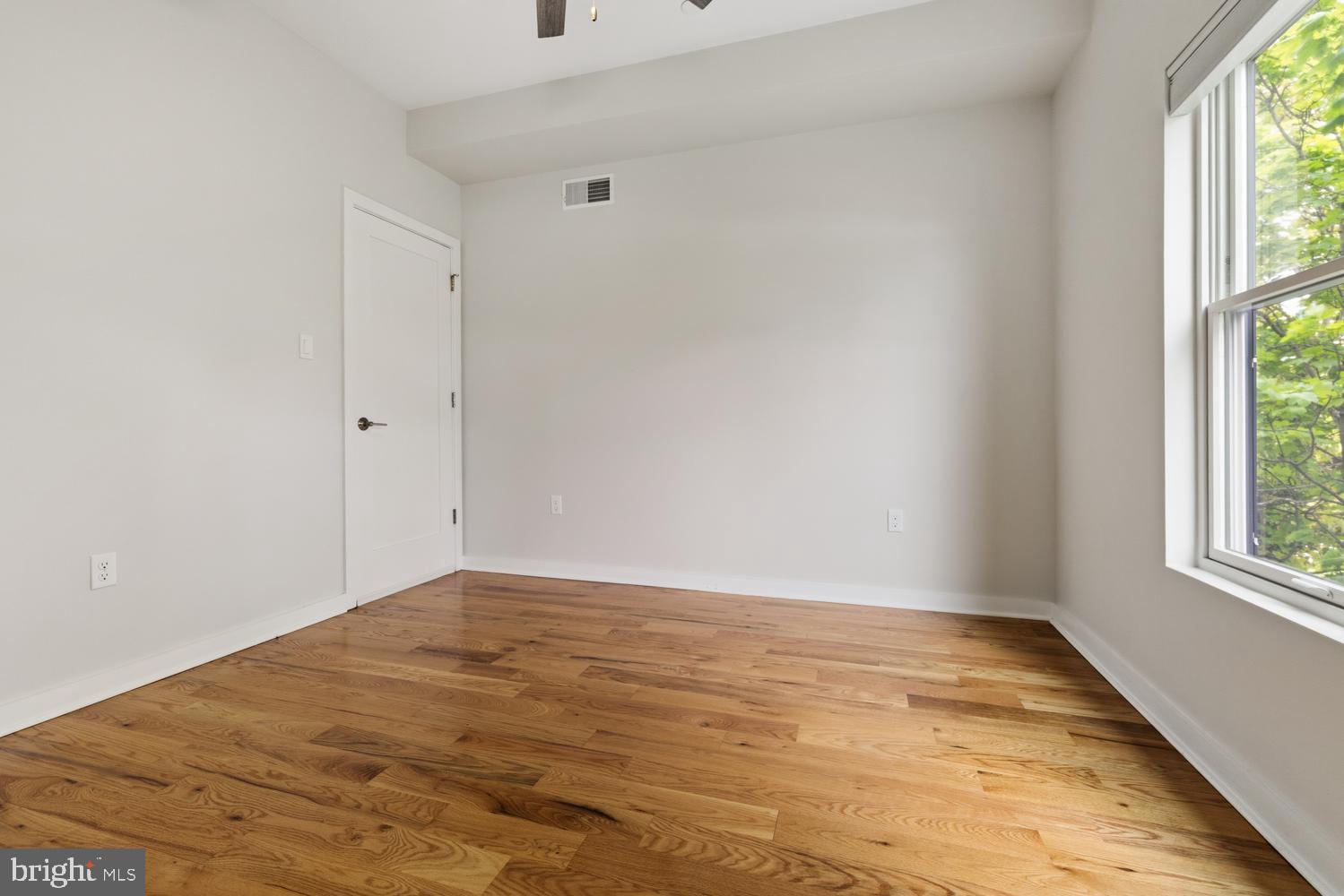 7006 PIPERS GLEN WAY