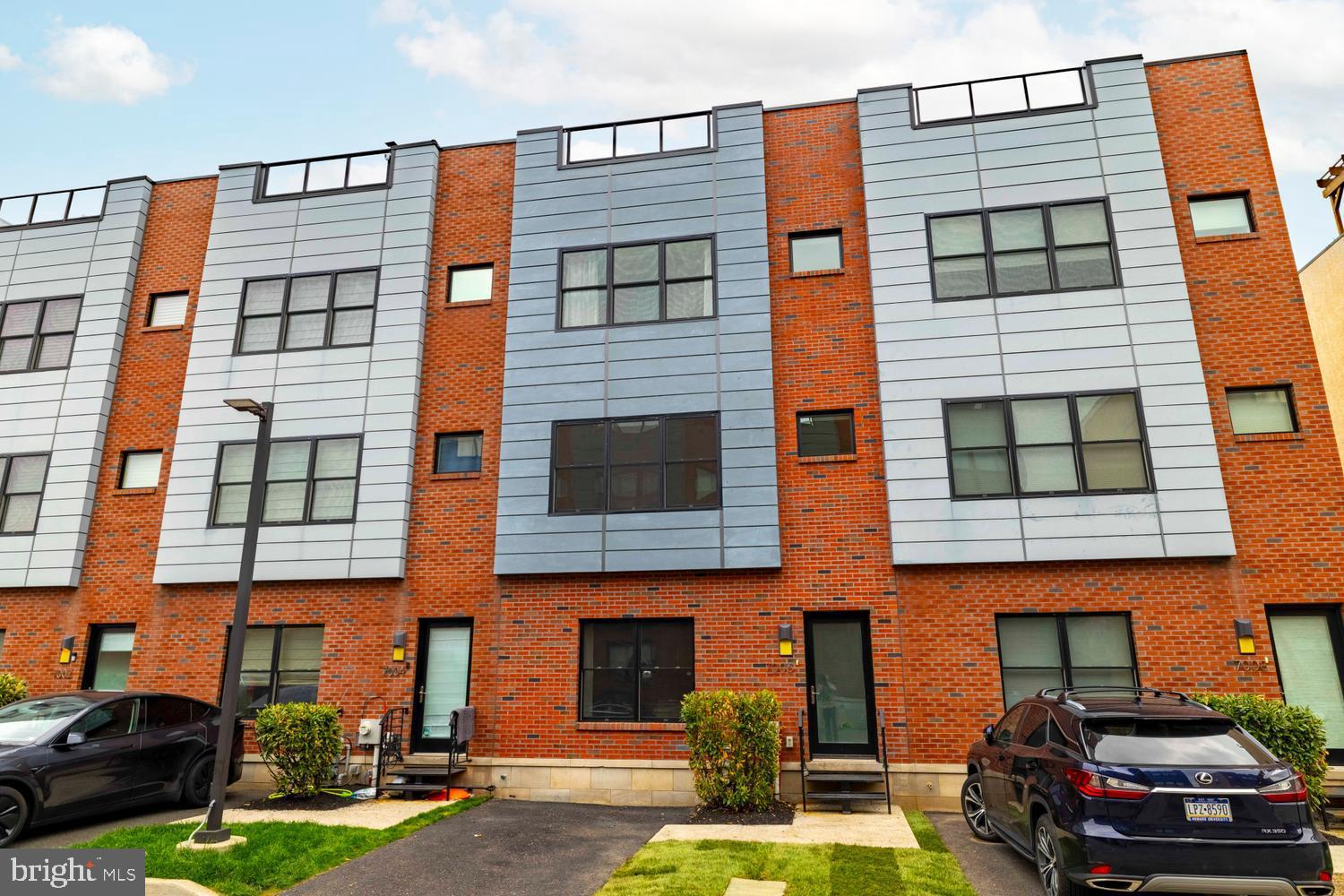 7006 PIPERS GLEN WAY