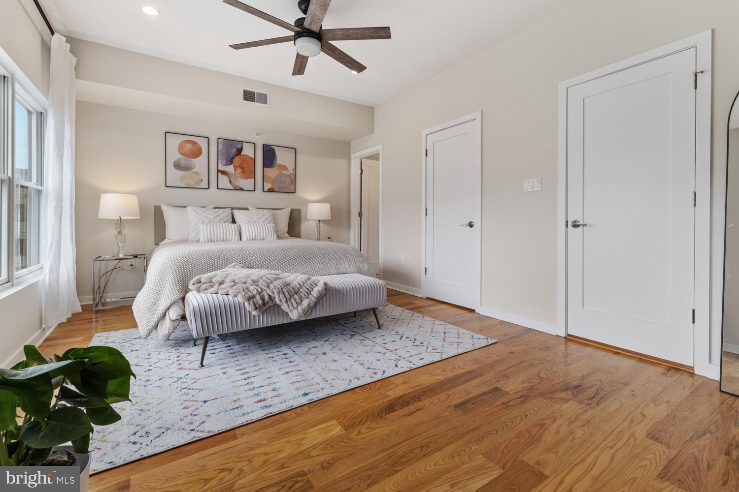 7006 PIPERS GLEN WAY