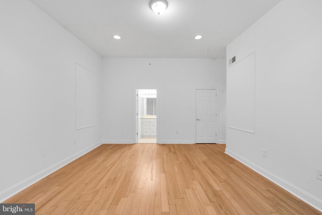 6-10 S STRAWBERRY STREET Unit: 13