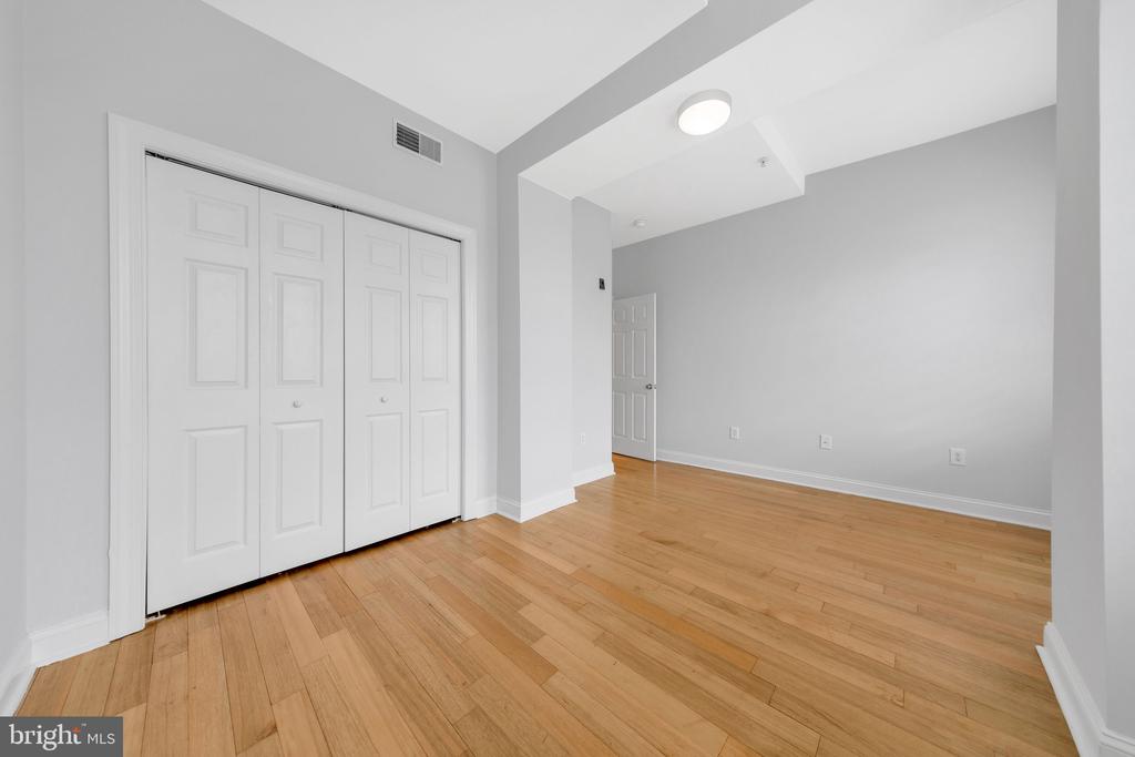 6-10 S STRAWBERRY STREET Unit: 13
