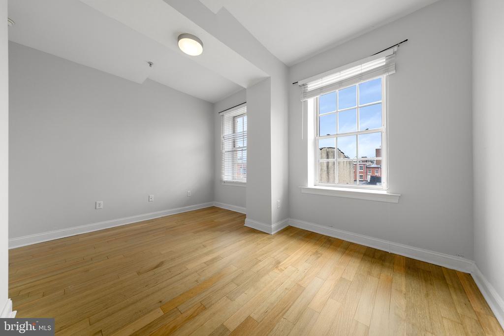 6-10 S STRAWBERRY STREET Unit: 13