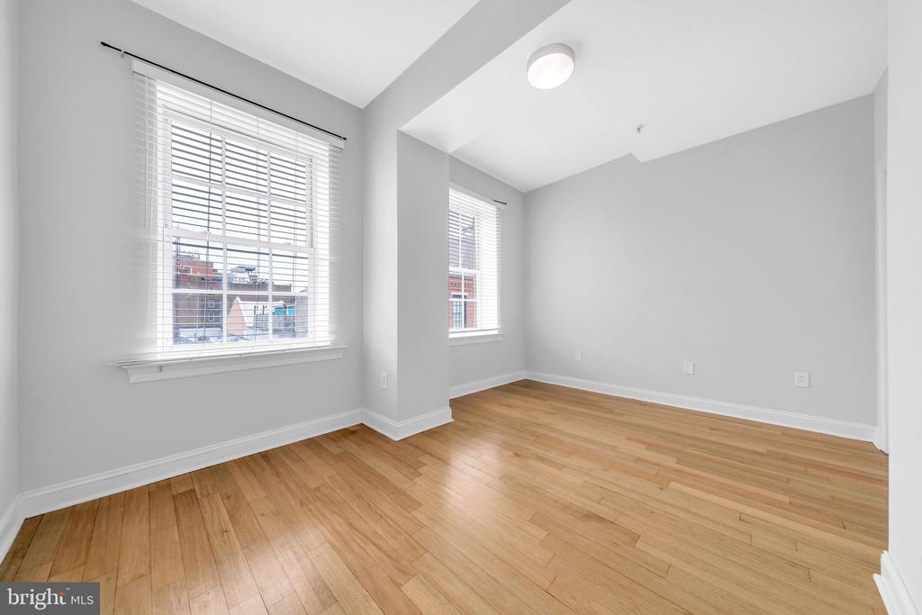 6-10 S STRAWBERRY STREET Unit: 13