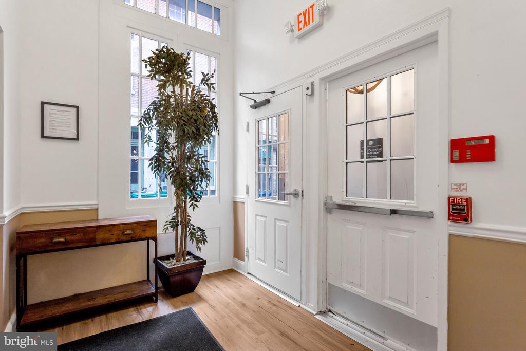 6-10 S STRAWBERRY STREET Unit: 13
