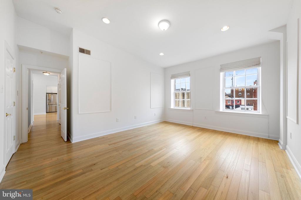 6-10 S STRAWBERRY STREET Unit: 13