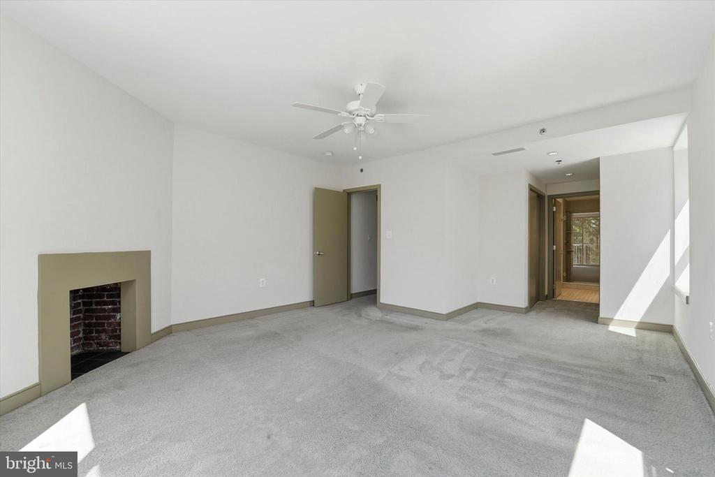 6614 GERMANTOWN AVENUE Unit: 2C