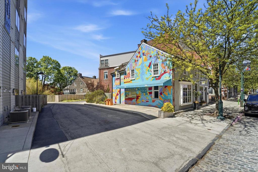 6614 GERMANTOWN AVENUE Unit: 2C