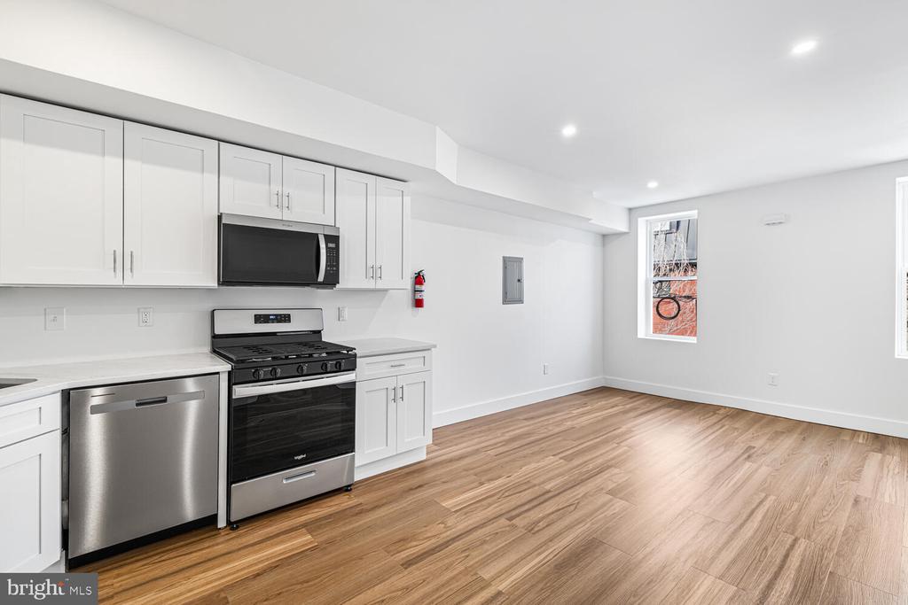 1830 CATHARINE STREET 1
