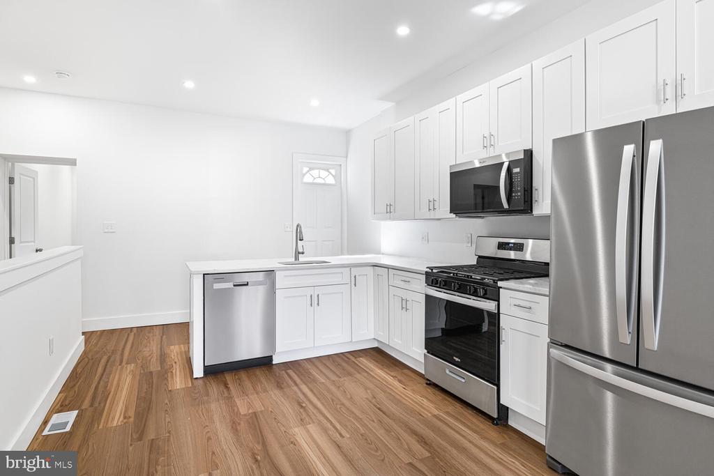 1830 CATHARINE STREET 1