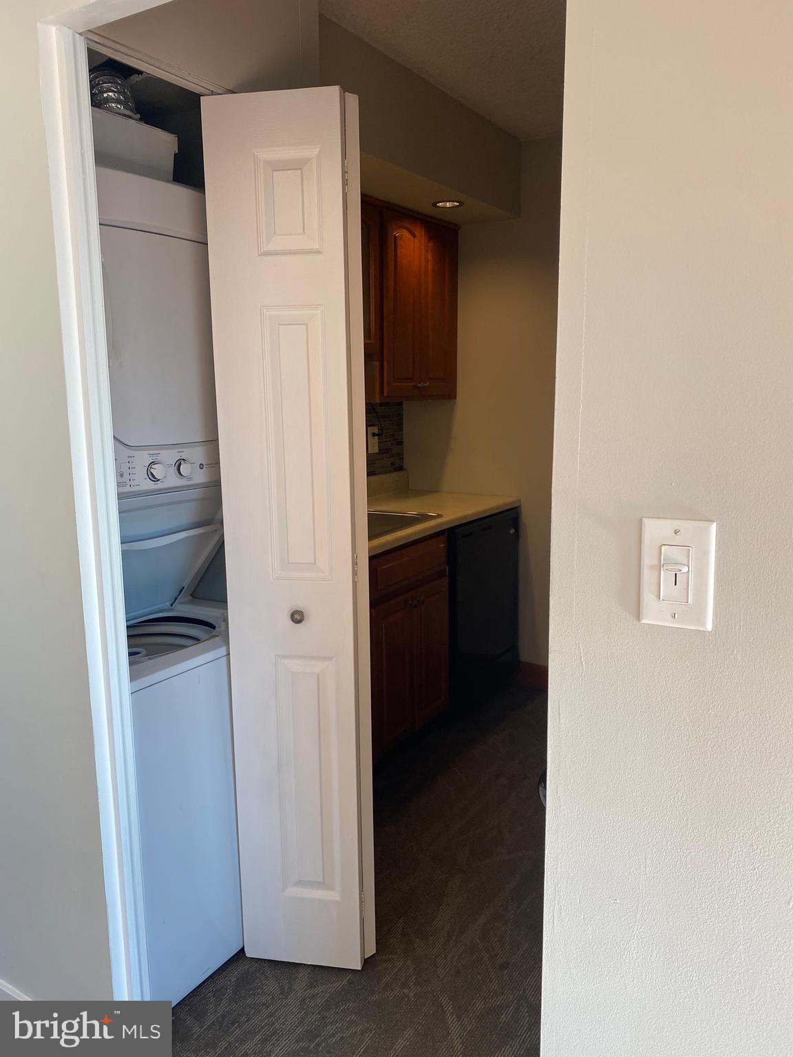 200 LOMBARD 624