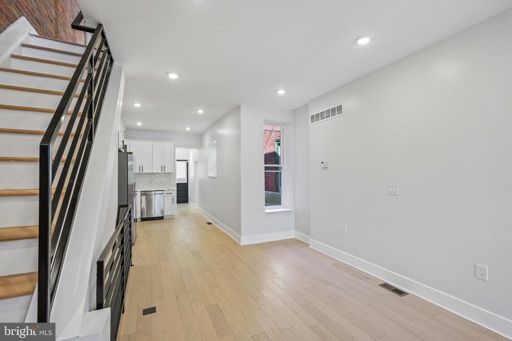 2984 CEDAR STREET