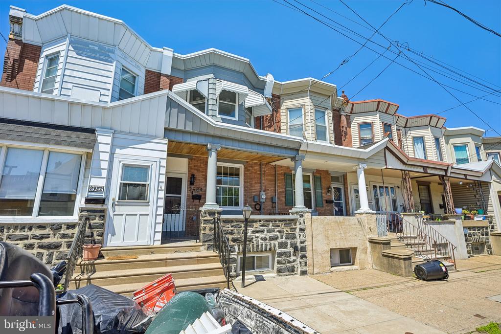 2984 CEDAR STREET