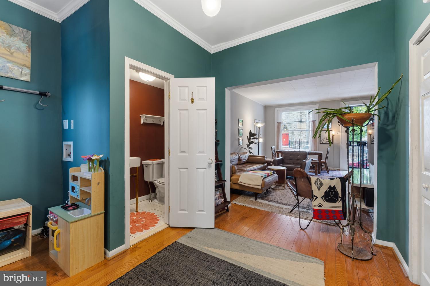 1805 WOLF STREET