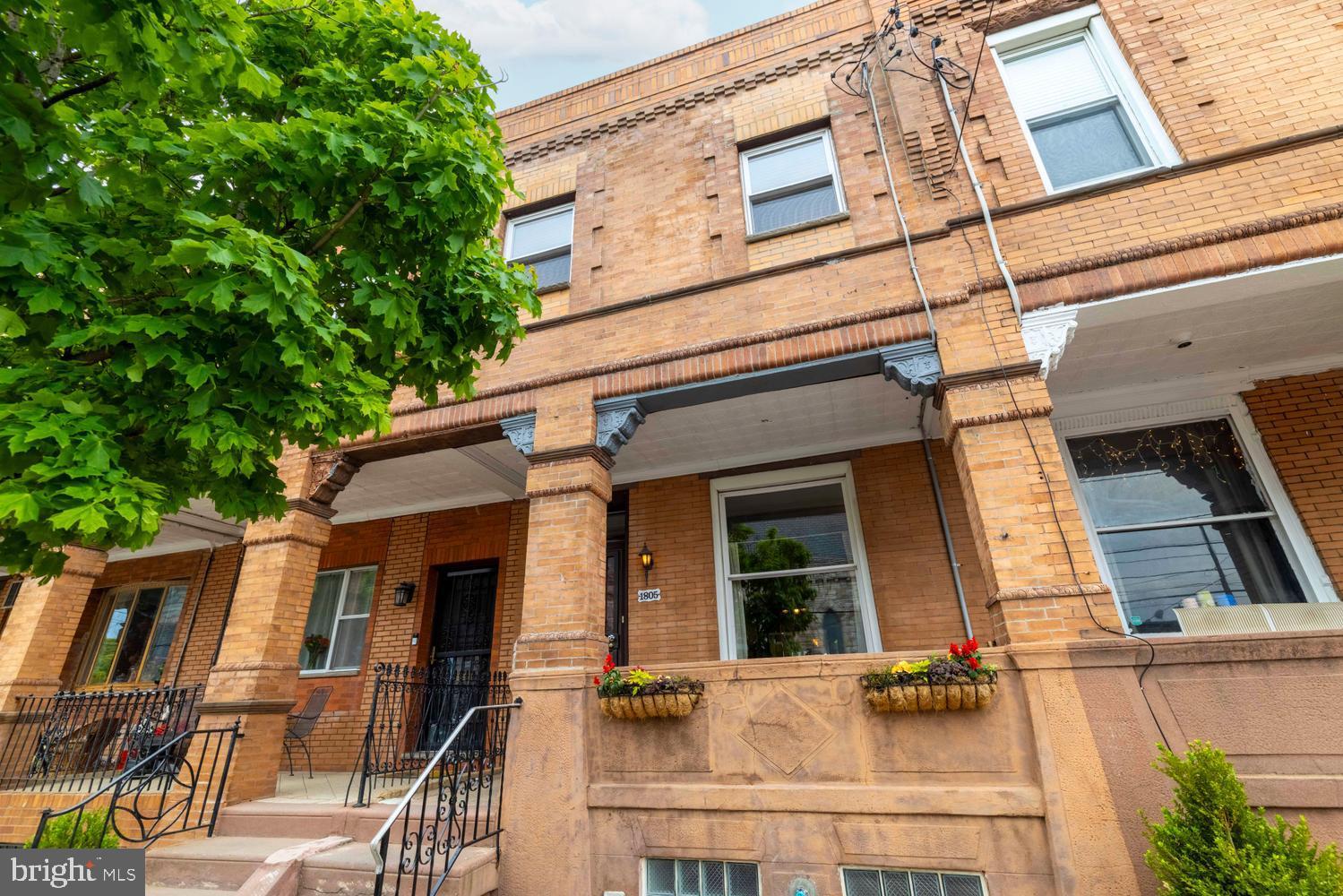 1805 WOLF STREET