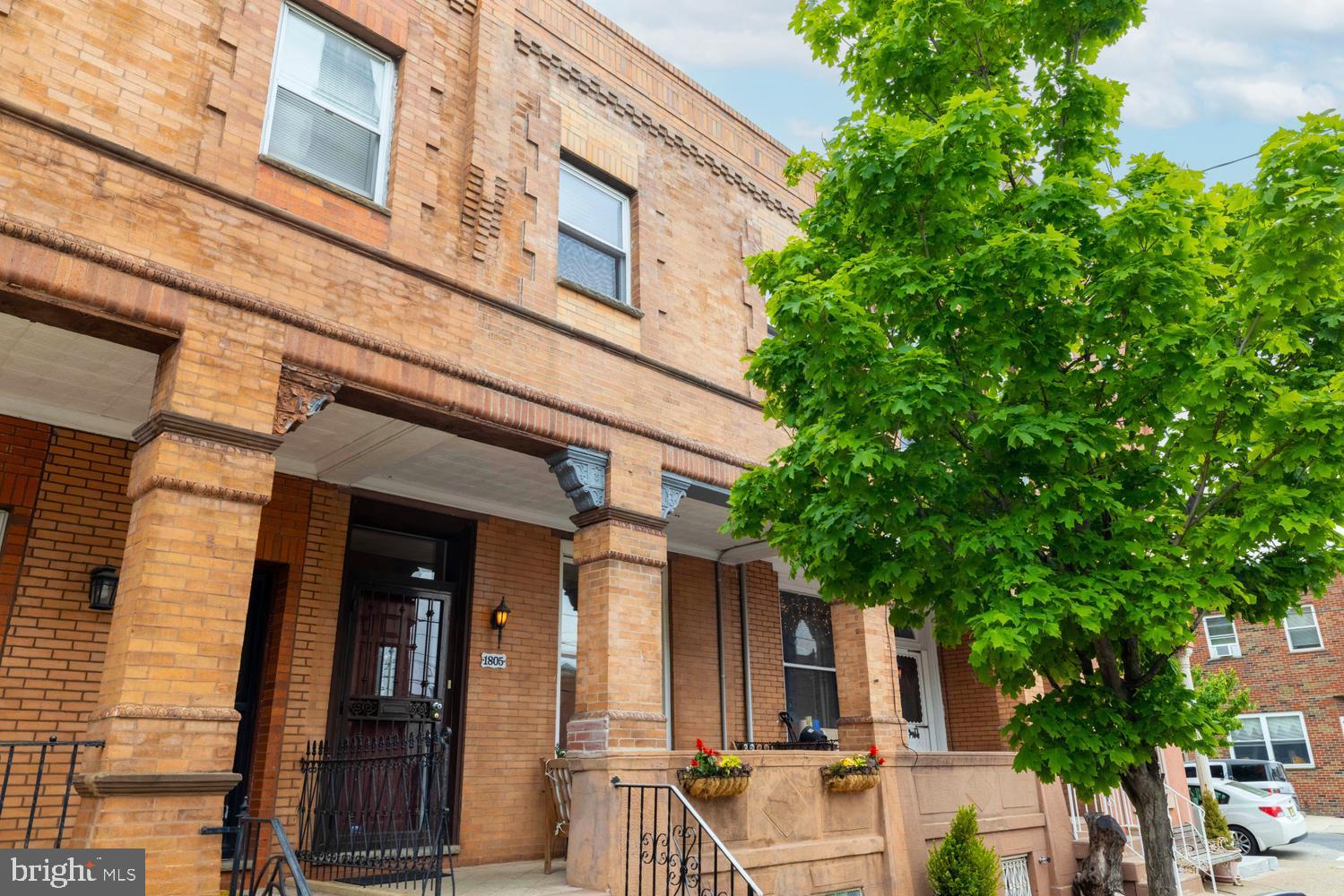 1805 WOLF STREET
