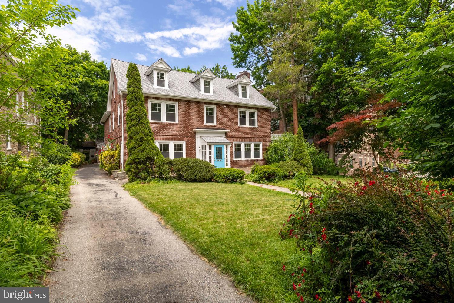 607 W CLIVEDEN STREET