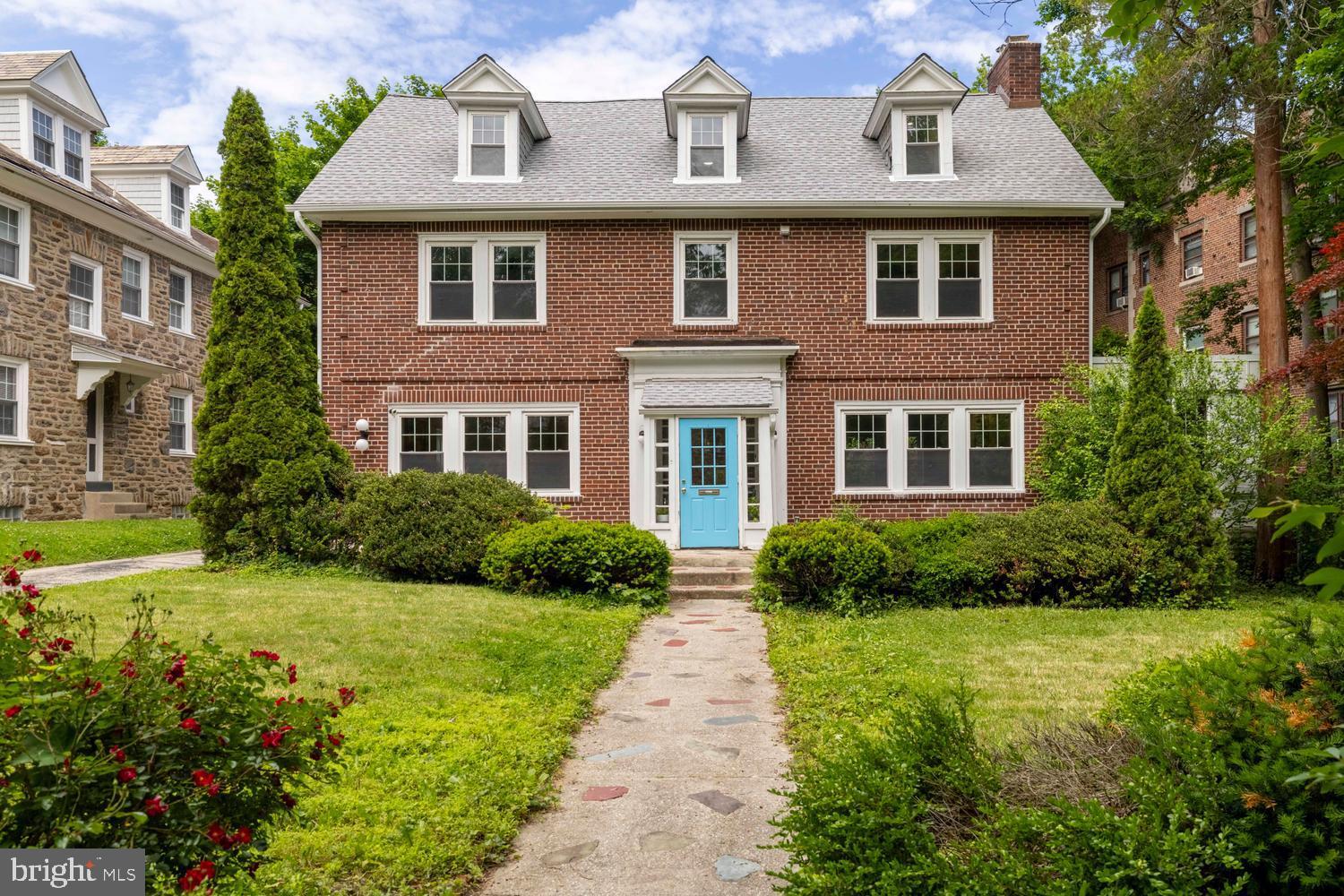 607 W CLIVEDEN STREET