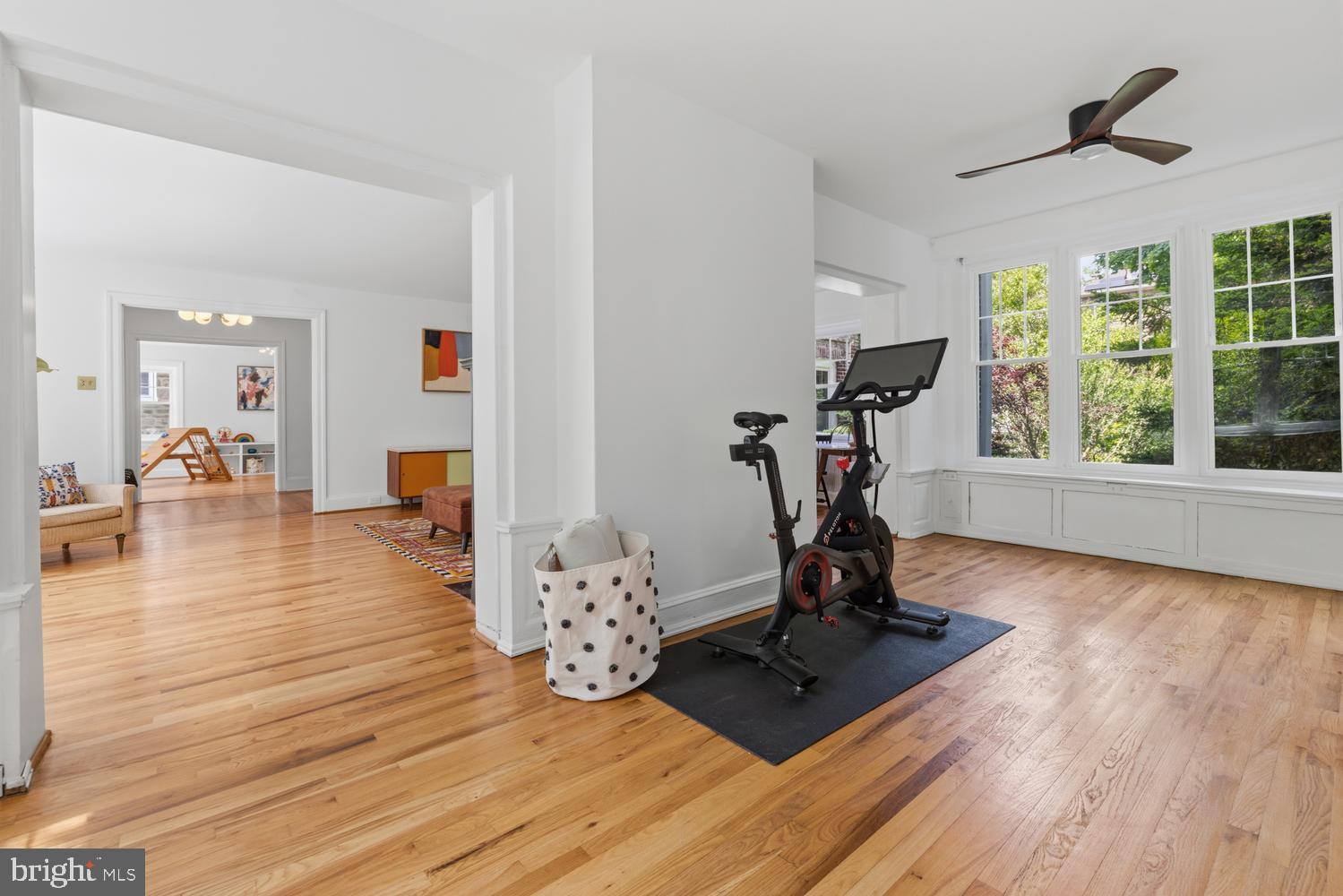 607 W CLIVEDEN STREET