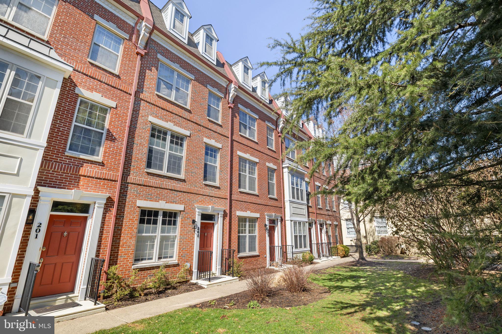 203 SURGEON GENERALS COURT