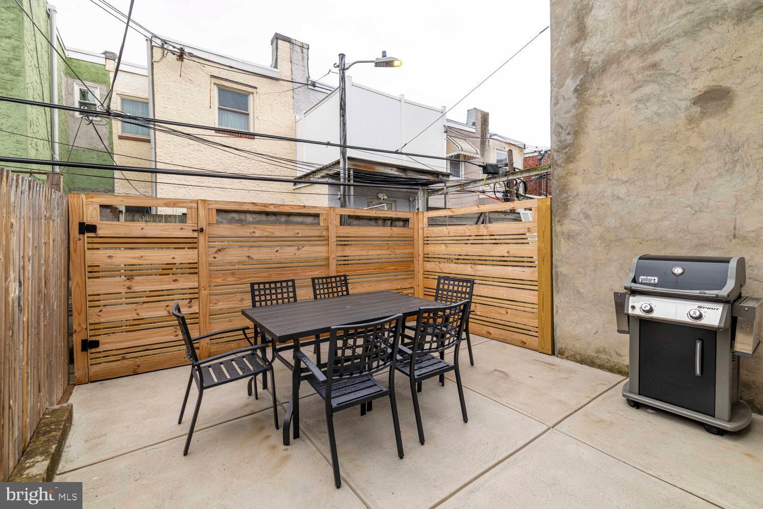 1835 DALY STREET