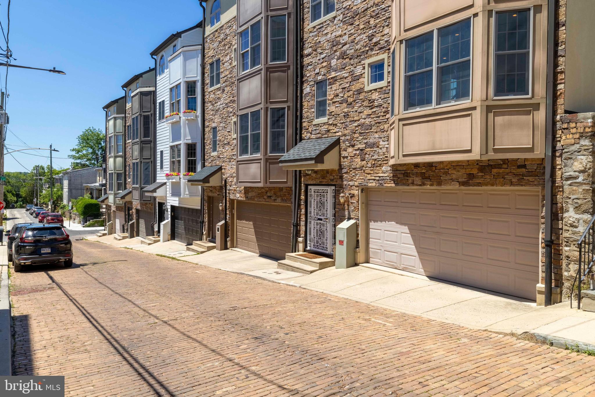 308 DUPONT STREET