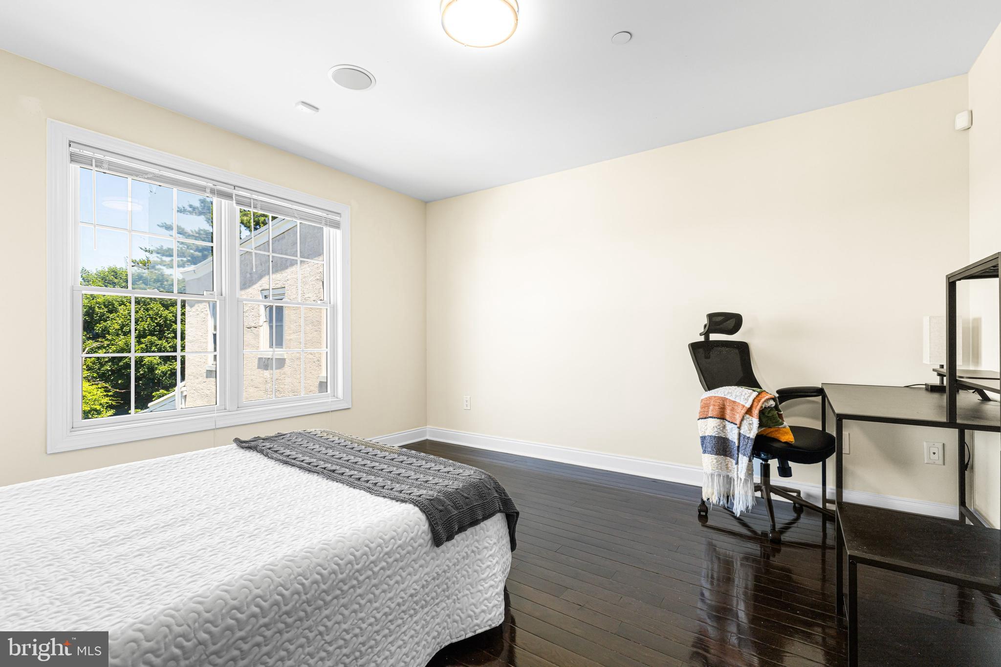 308 DUPONT STREET