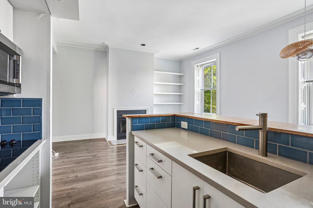 2231 GREEN STREET Unit: 2